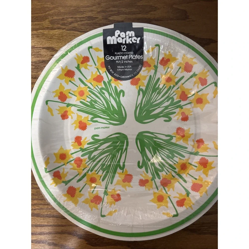 Two Packs Of Vintage Paper Plates, Pan Marker And Contempo Brands   New !‎